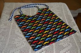 BABY LATZLI - BAVETTE - HANDARBEIT - NEU