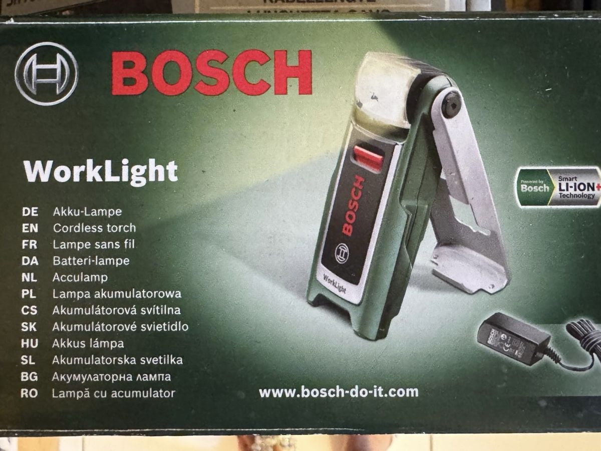 Bosch Alle Werkzeuge: Bosch Worklight nahezu neuwertig  – Neu (gemäss Beschreibung) aus Maisprach von 4464