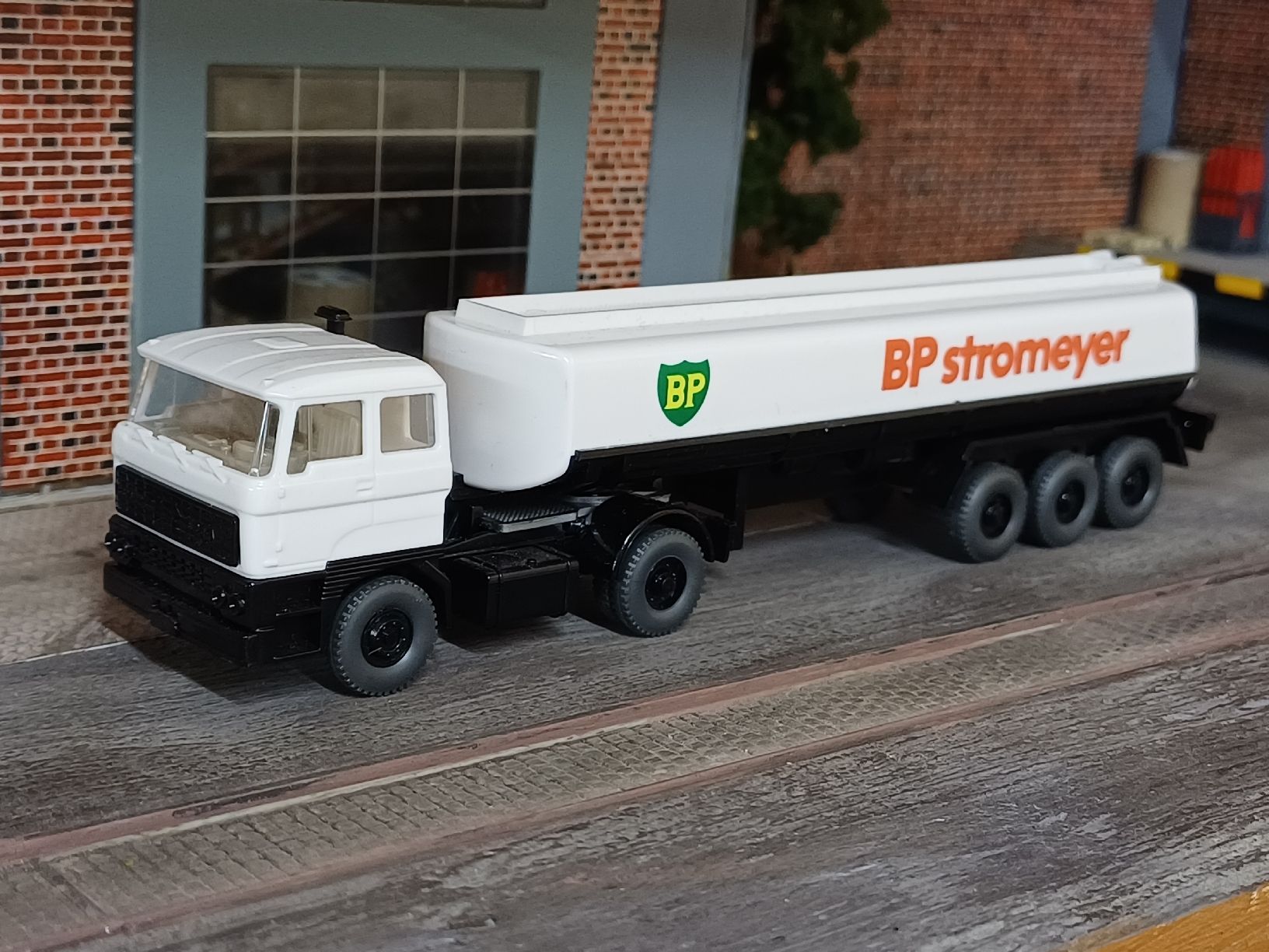 Wiking Modellini d'auto: DAF Sattelschlepper wiking  – Nuovo (secondo la descrizione) da Seon venduto da man78
