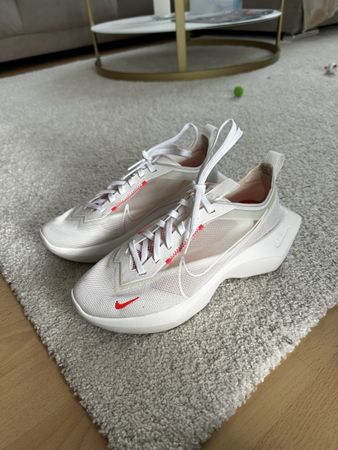 Nike Vista Lite White (Women‘s) / 38.5 