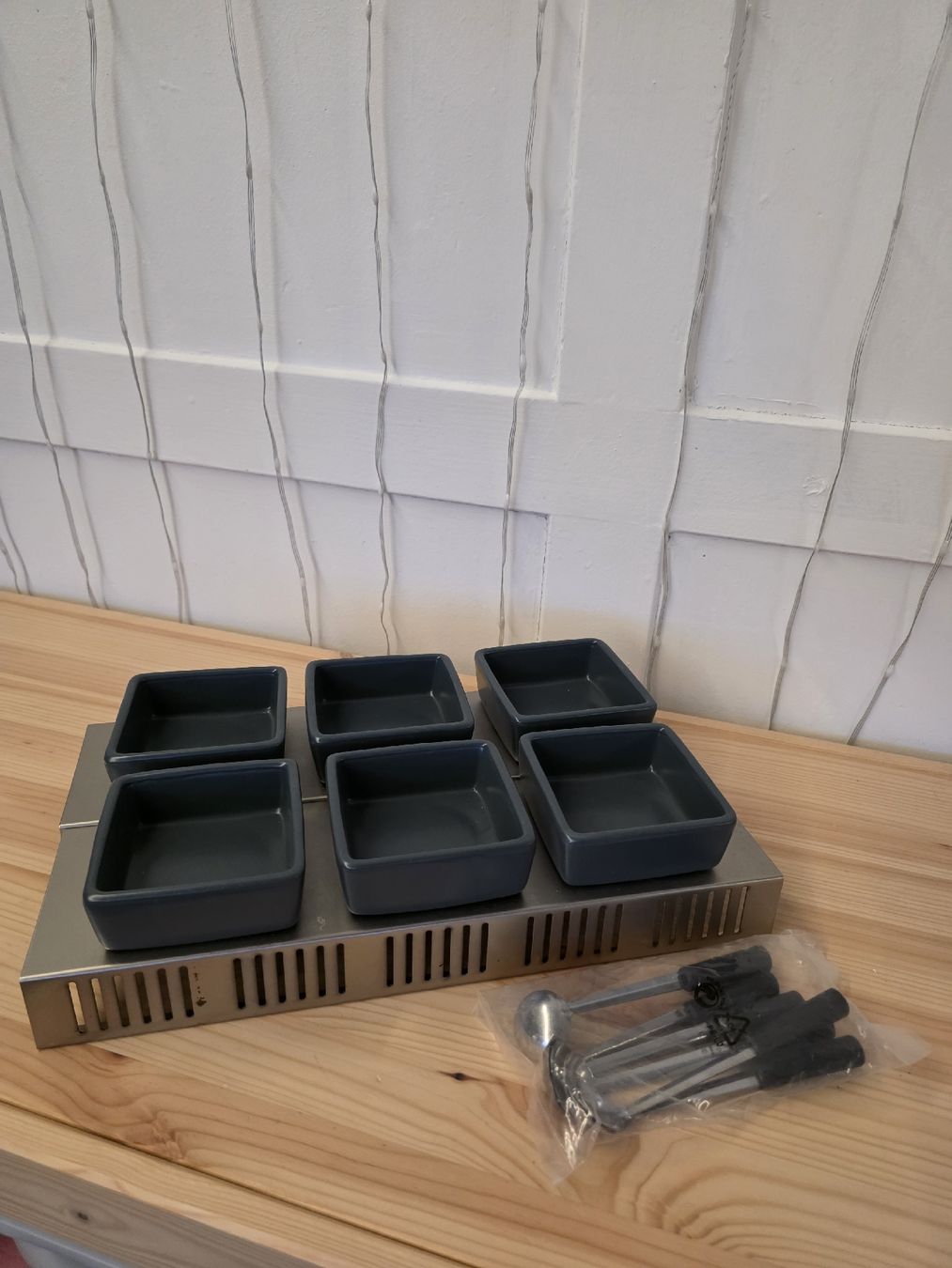 Set di piatti: Schalen – Usato da Mattwil venduto da Mrs_sonyx