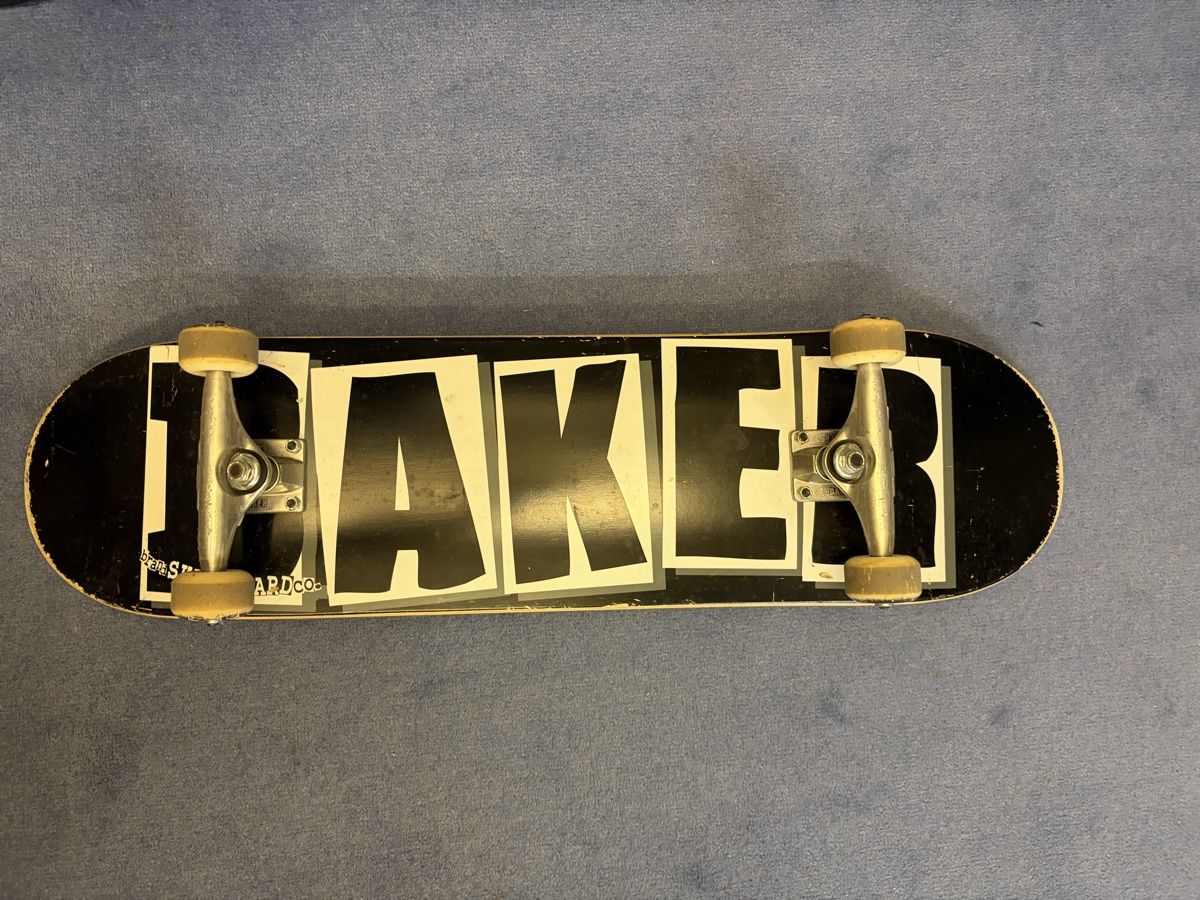 Skateboards: Skateboard Baker  – D'occasion à Oberkulm par Sanamm 1