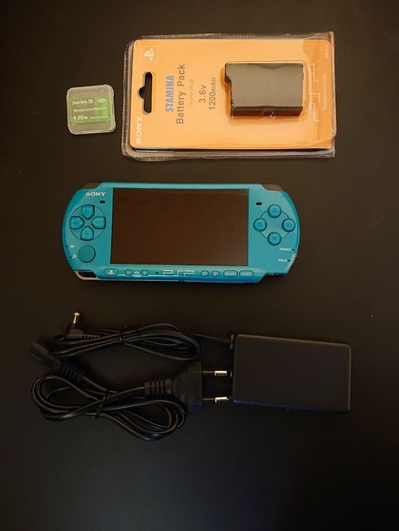 Sony PSP 3004 OVP und neuer Akku