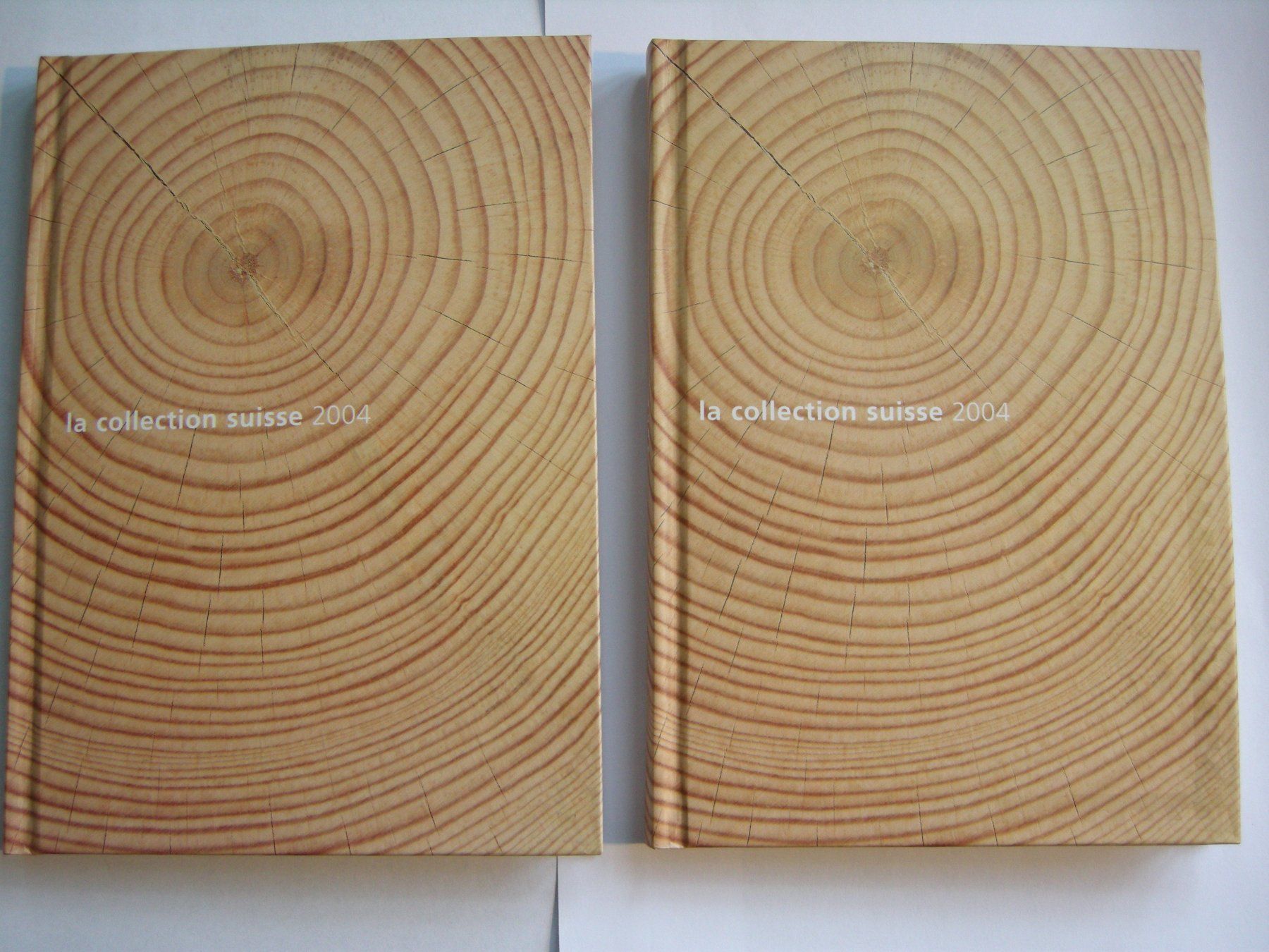Alle Briefmarken: 2004, 2 JAHRESBÜCHER POSTPREIS 118.00, POSTFRISCH+GESTEMPELT – Gebraucht aus Rüti ZH von jupi1945