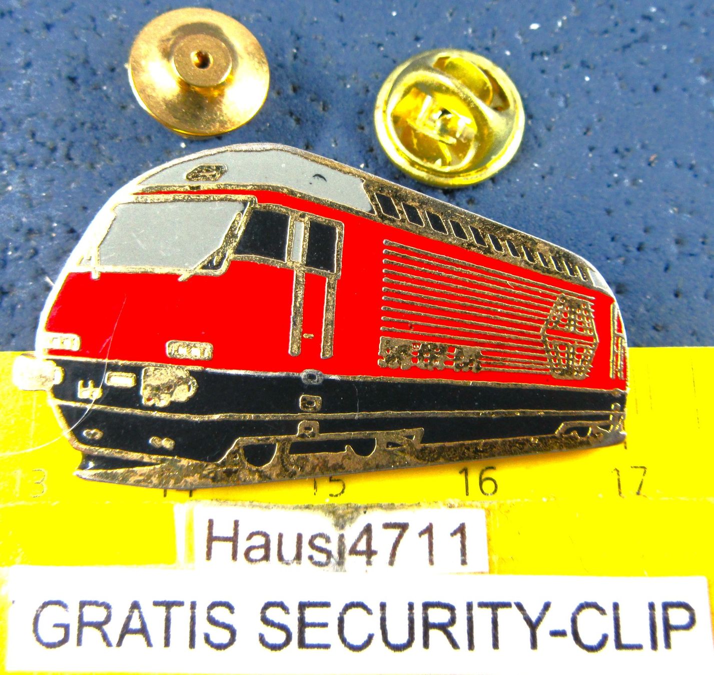 SBB/CFF/FFS Placchette & Badge: SBB E-LOK Re 4/4 PIN ENAMEL GOLDIG – Usato da Ettingen venduto da Hausi4711