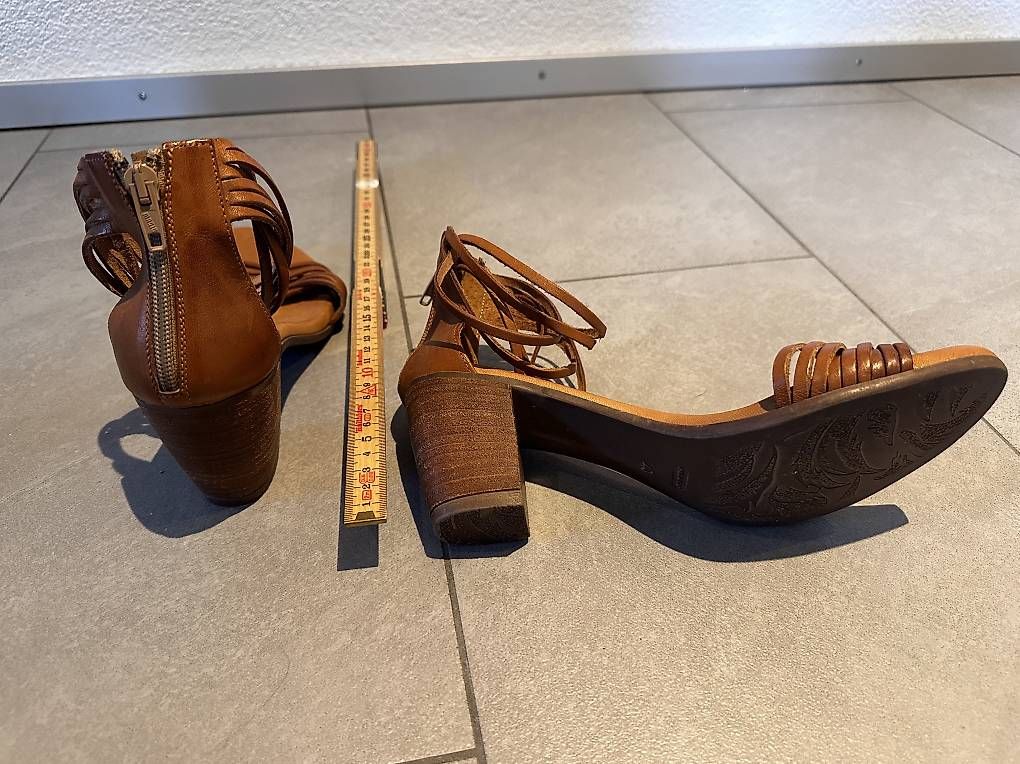 Damenschuhe: Sandalen – Gebraucht aus wallisellen von dem_7cyz 2