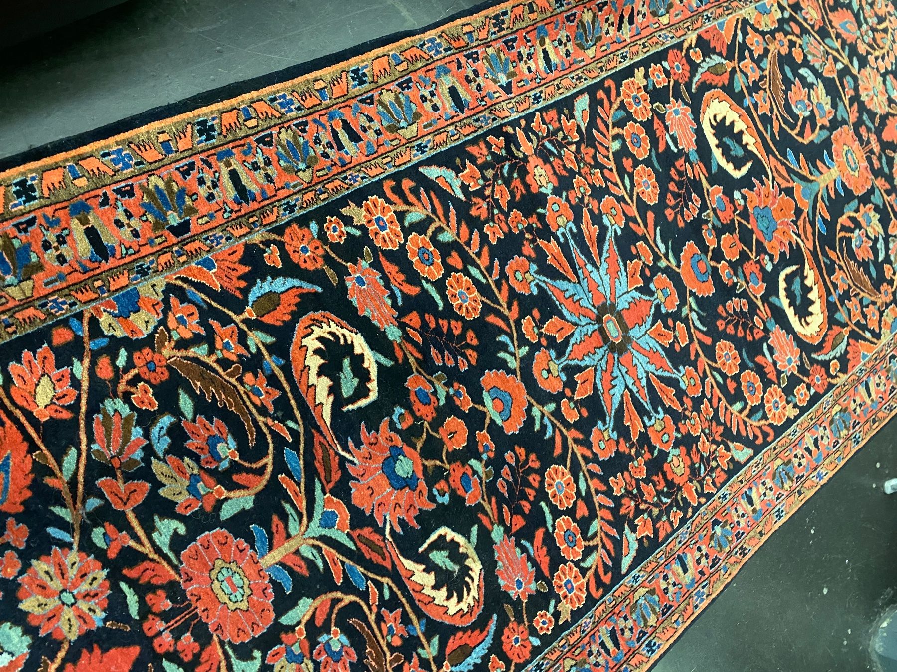 Tappeti: Antiker Perser Teppich Sarough – Usato da Männedorf venduto da Adamiat 3