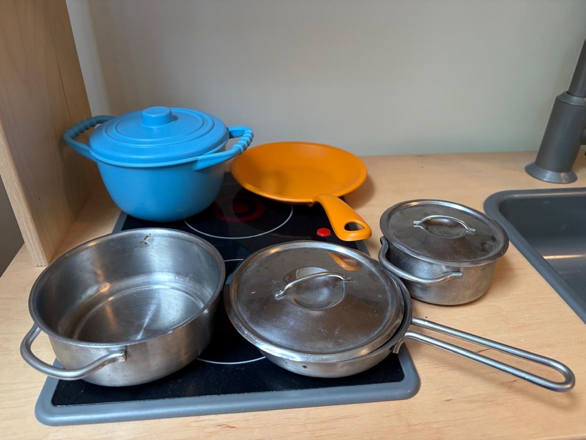 Ikea Spielzeuge: Kinderküche mit Zubehör  – Gebraucht aus Zürich von Soniper 7