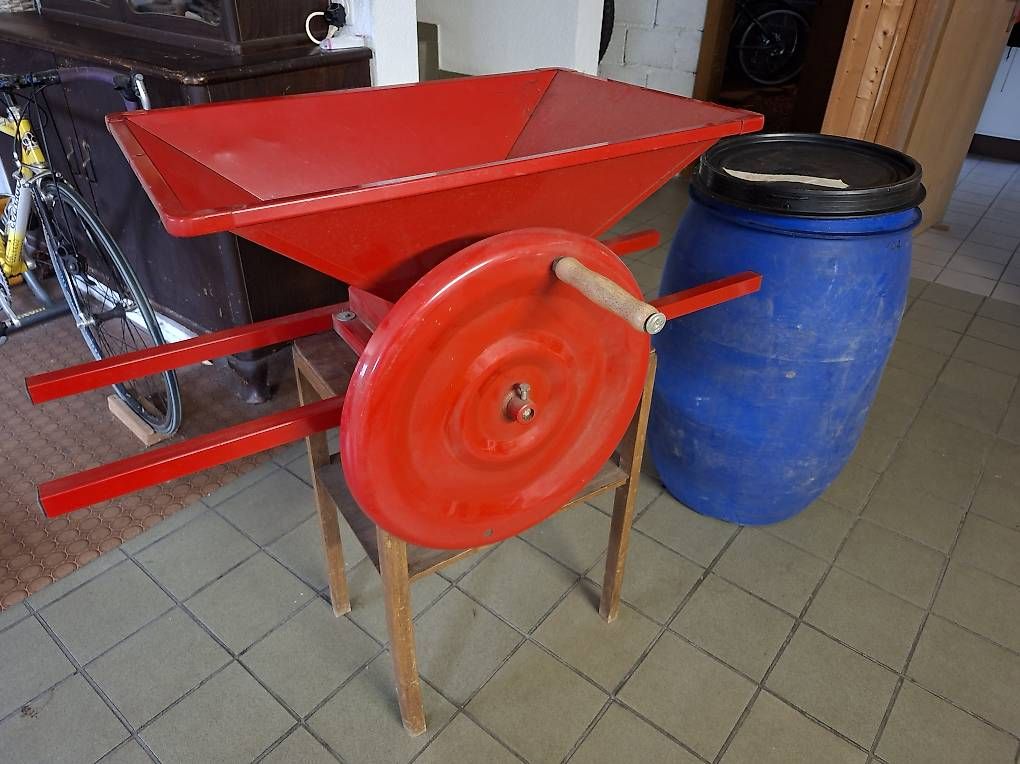 Küchengeräte: Vendo macinatore d'uva – Gebraucht aus Cresciano von PieroA 1