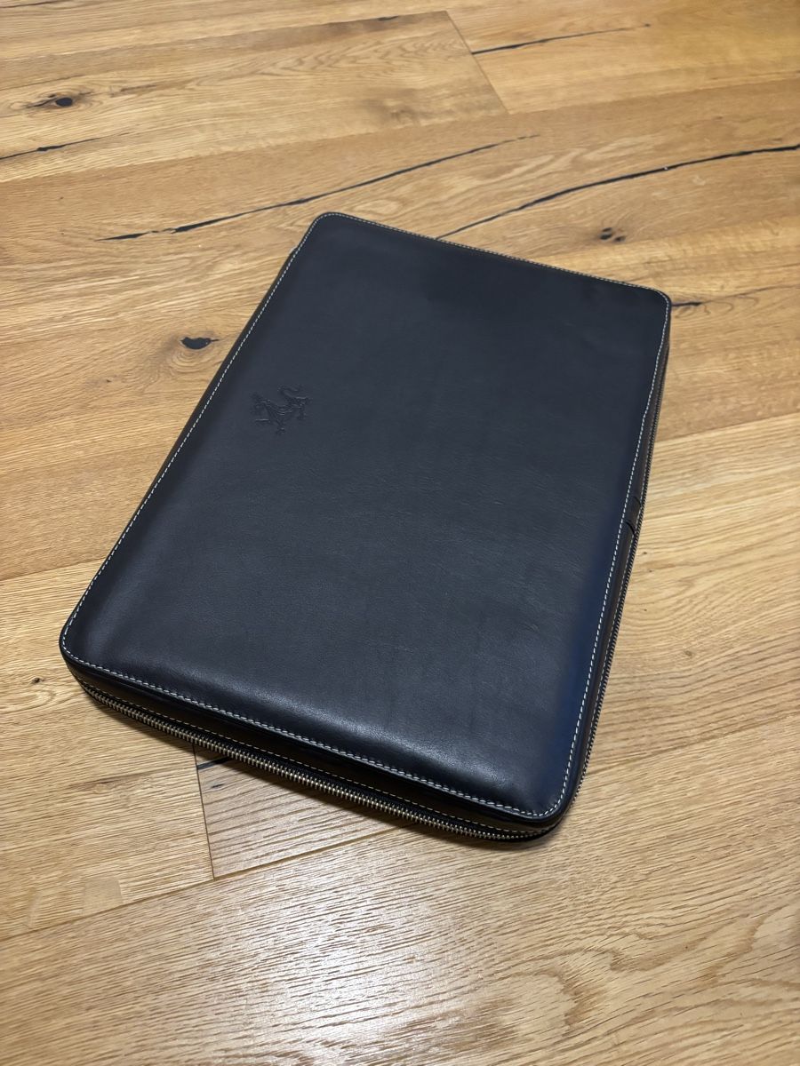 Taschen: Laptoptasche Cale's Leder schwarz NEU – Neu und originalverpackt aus Kirchberg SG von lar_8mw6