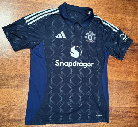 Manchester United away Shirt Fernandes - Saison 2024/25
