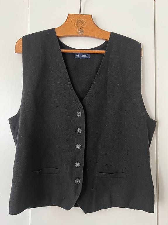 Gilet & Giacche senza maniche: Gilet noir, taille M – Usato da Lausanne venduto da sugarplumfairy