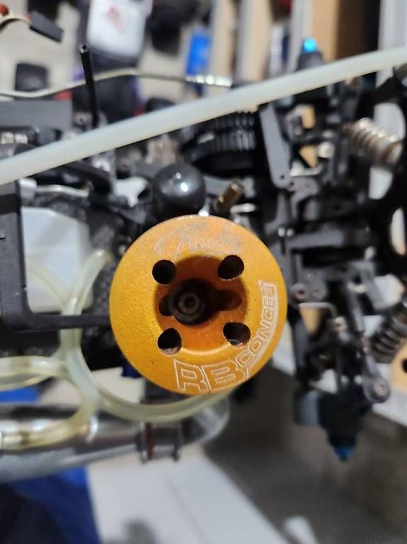 Modellismo RC: Kyosho V-One RRR RB – Usato da Renens VD venduto da aligrapefruit 1