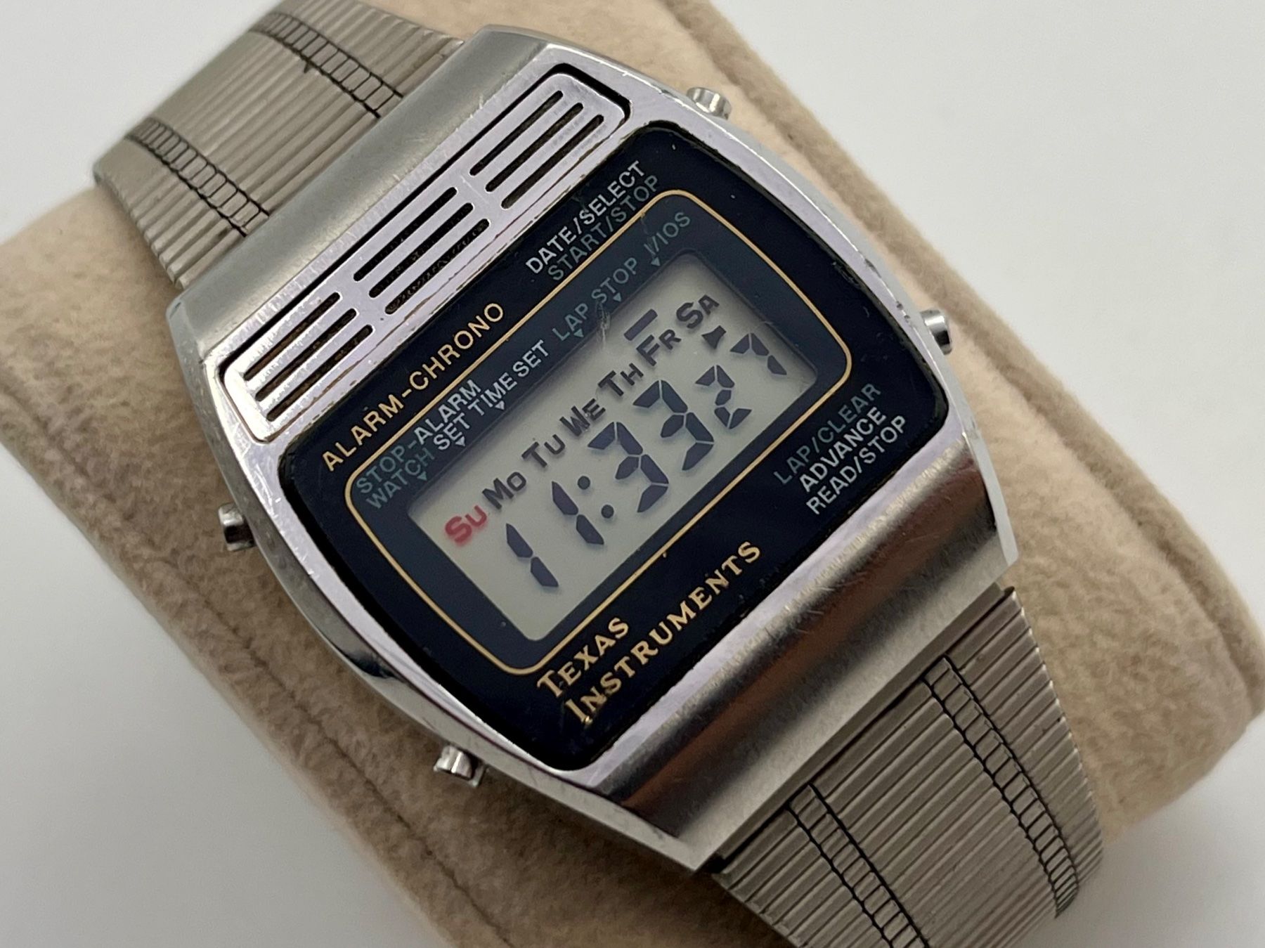 Uhren: Texas Instruments Vintage Digital-Uhr – Gebraucht aus Aarau von VelEis_Watches