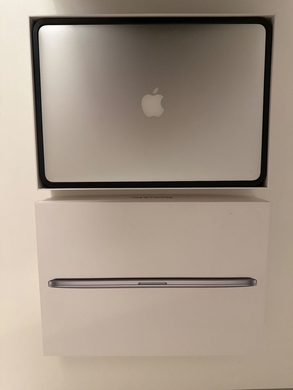 Apple Notebook: MacBook Pro Retina, 15 mit Originalverpackung – Usato da Azmoos venduto da robins98