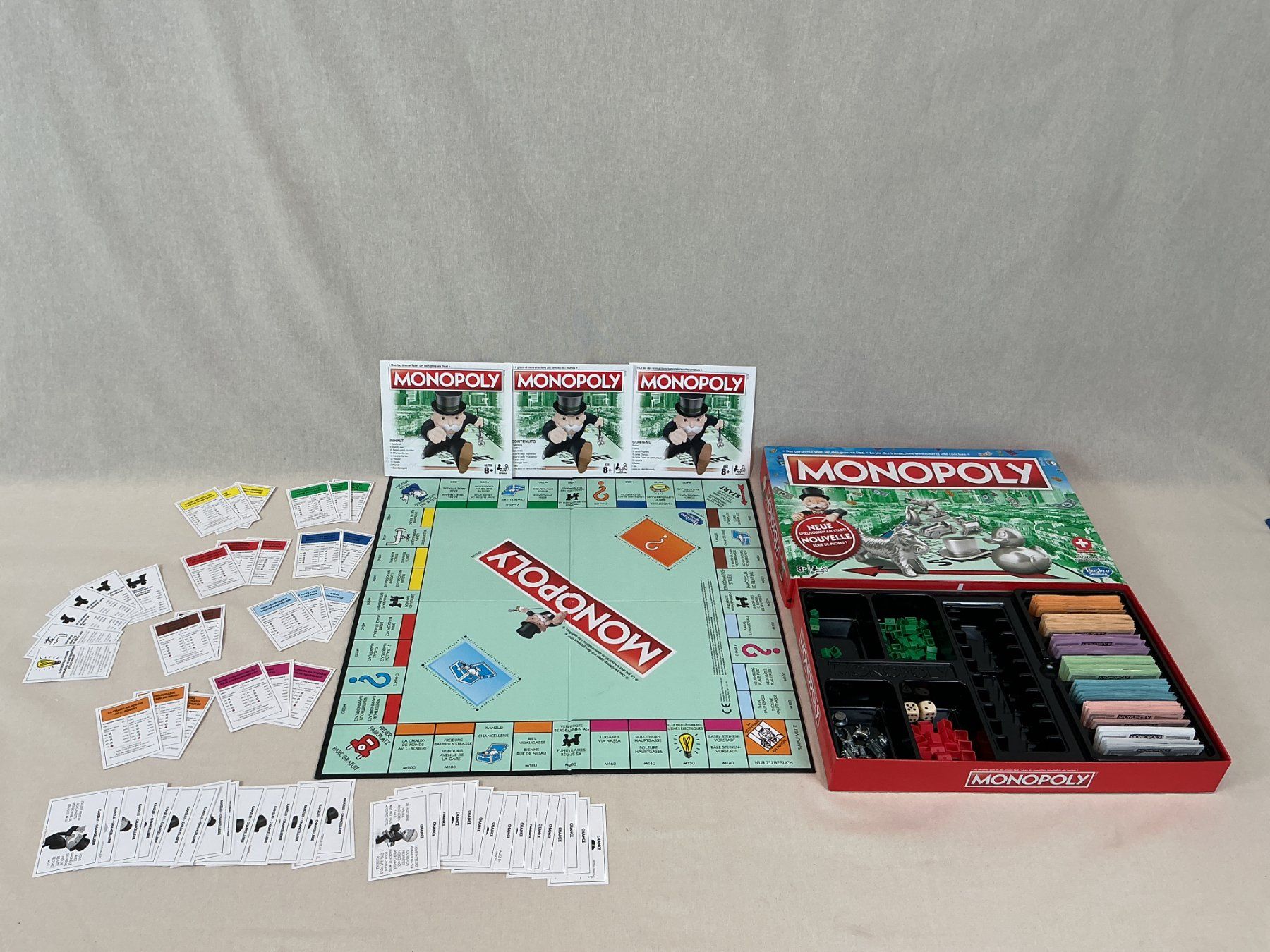 Hasbro Giochi: HASBRO GAMING MONOPOLY Swiss Edition – Usato da Richterswil venduto da Restwert_Richterswil