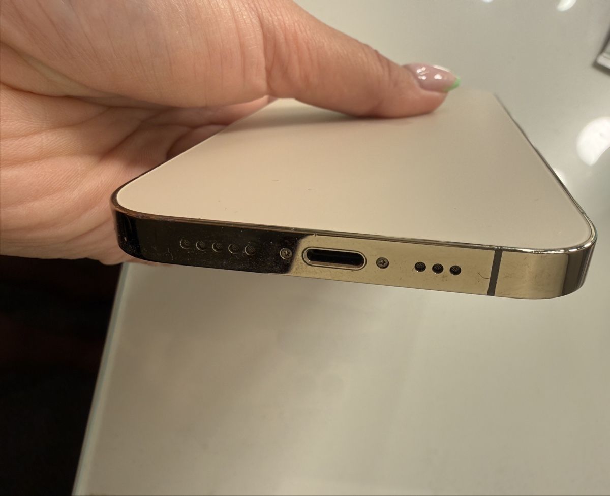 Apple Telefoni cellulari / Smartphones: iPhone 12 Pro 128GB Gold – Usato da St. Gallen venduto da azra_sadikov 5