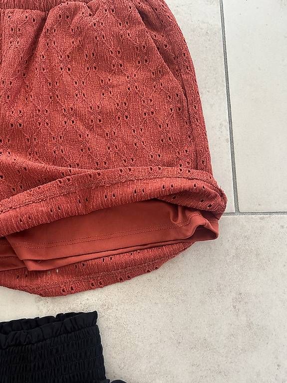 Pantaloni: Kurze Hosen – Usato da Schwerzenbach venduto da nic_zt5r 4