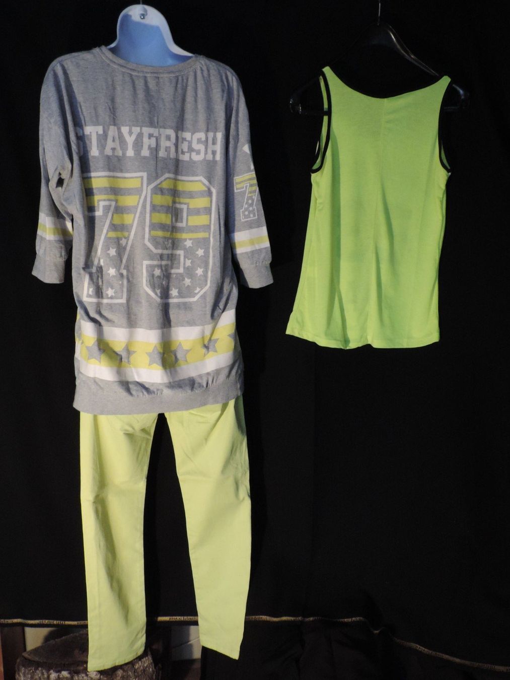 Kleiderpakete: 2 ensembles outwear jaune fluo – Gebraucht aus Genève von Axelle333 8