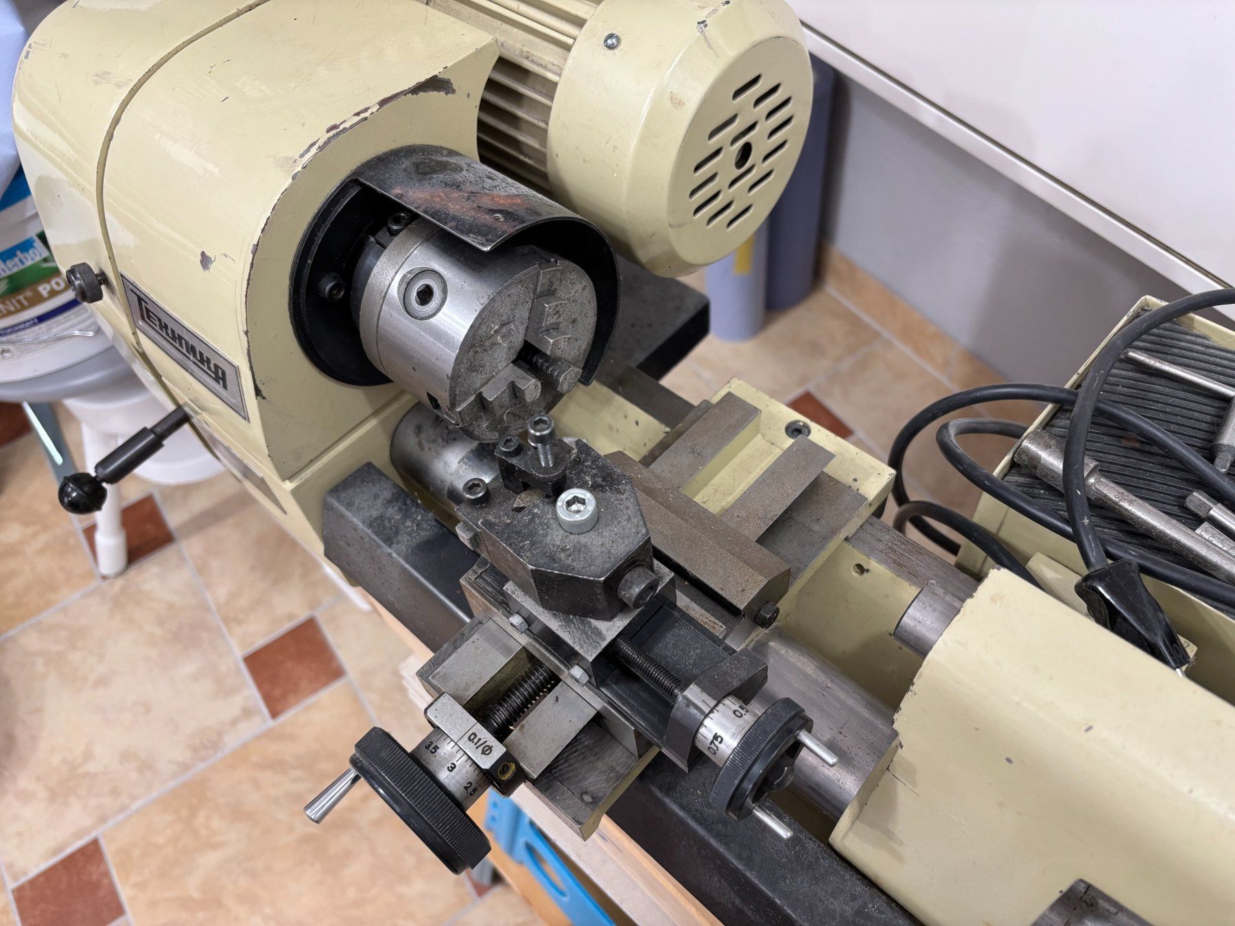 Tutte le macchine: Universal Drehmaschine – Difettoso da Gränichen venduto da bea_nkz7 2