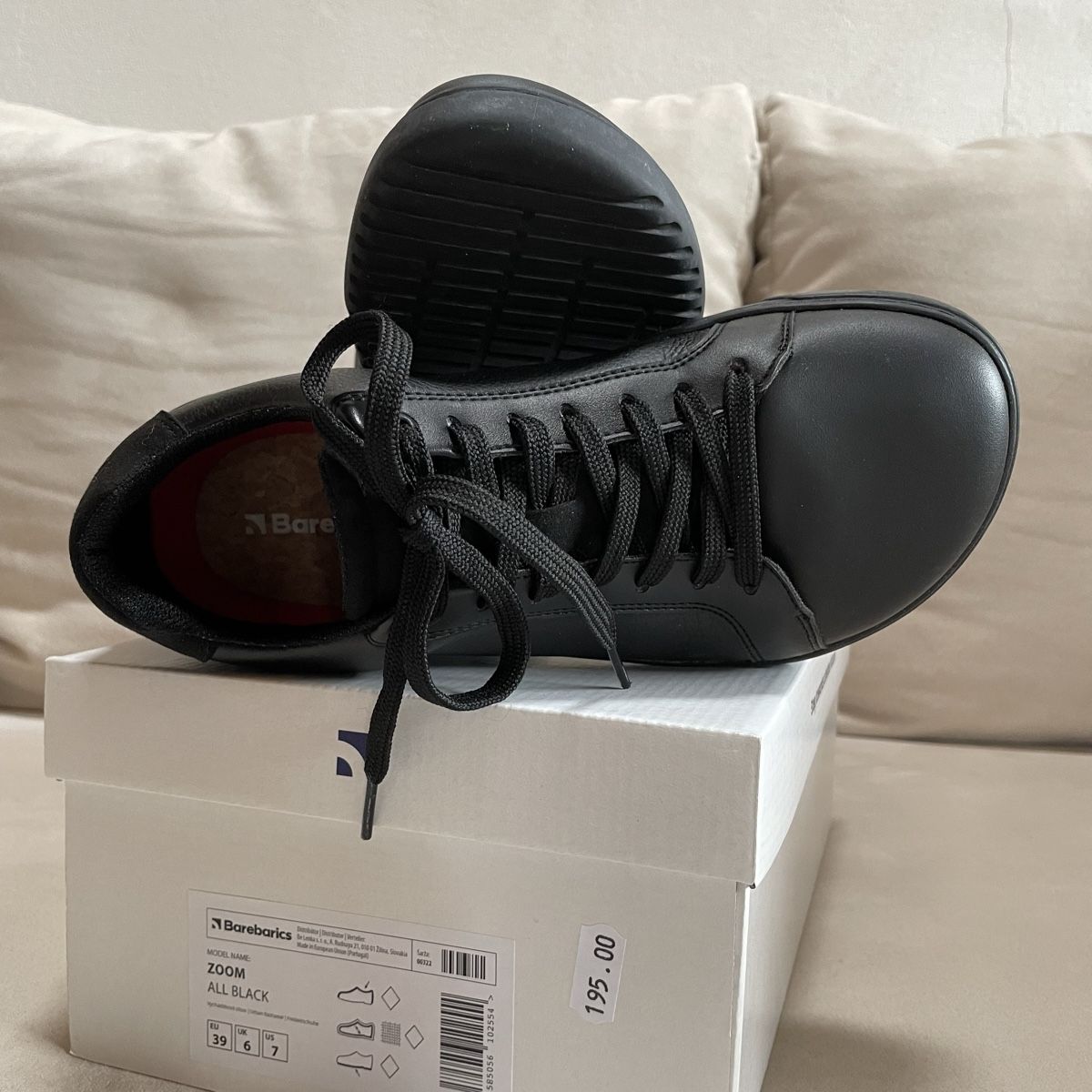 Scarpe da uomo: Barbarics Schuh schwarz 39 – Nuovo (secondo la descrizione) da Neftenbach venduto da Sibio9