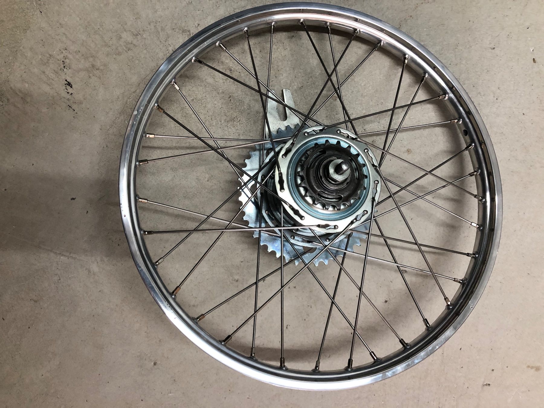 Pneumatici & Ruote complete: Hinterrad Puch NS – Usato da Rheineck venduto da rom-ano63 2