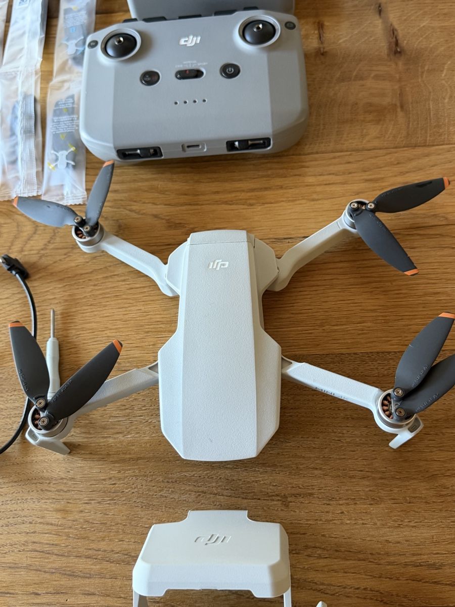 DJI RC Kits de montage: Drohne Dji Mini 4 K Fly more Combo – D'occasion à gurzelen par ster402 1