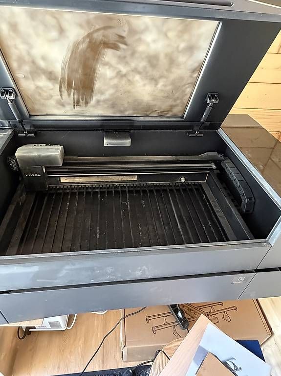 Tutte le macchine: xTool P2S - 55W Co2 Smart Desktop Laser Cutter – Usato da Vaz/Obervaz venduto da phimar01