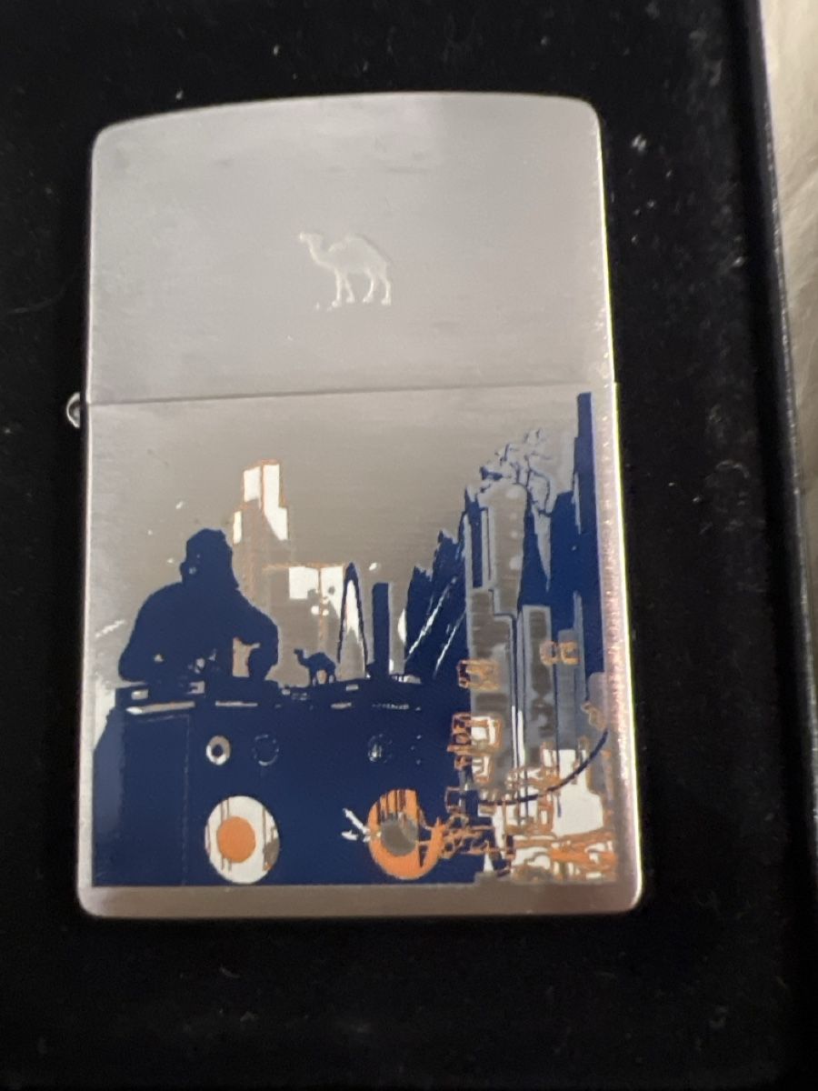 Zippo Accendini: Camel Zippo Motion  – Nuovo e nell'imballaggio originale da Uznach venduto da Apuutze 1