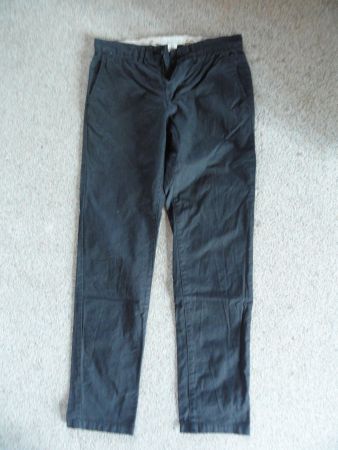 Schwarze Baumwollhose von H&M Grösse 170 neuwertig