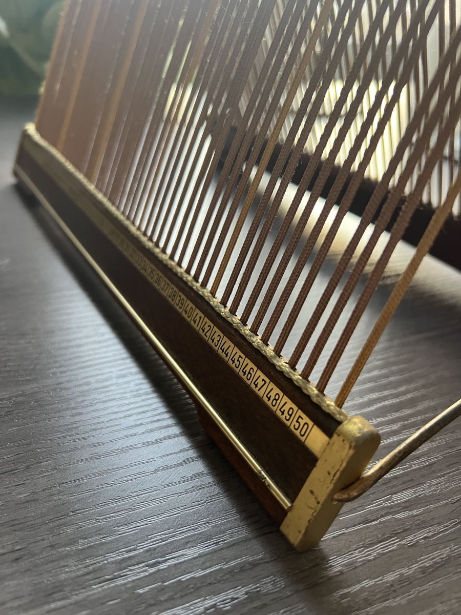 Supporti per strumenti musicali & leggii: Vintage Schallplattenständer Bestgen Bern – Usato da St. Gallen venduto da jil_d5rh 1