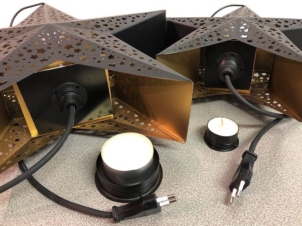 Tutte le decorazioni: Metallstern Leuchte / Weihnachts Dekoration mit Flacker-LED – Nuovo (secondo la descrizione) da Bergdietikon venduto da Garak 2