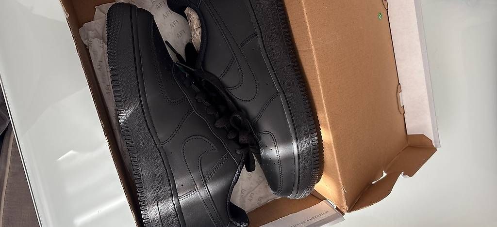 Scarpe da uomo: Nike air force one / 100% neuves – Usato da La Tour-de-Trême venduto da gan_5k85 1
