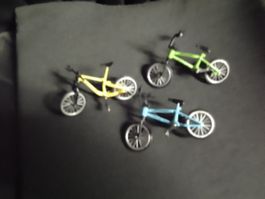 3 KLEINE FINGERVELO