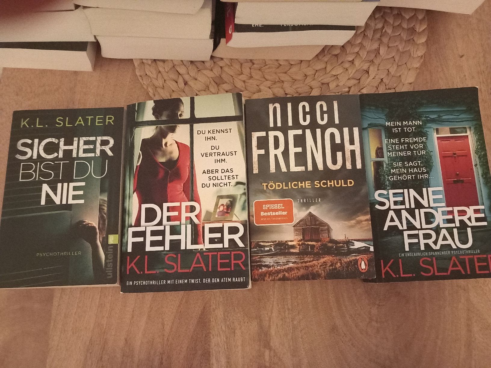 Libri: 4 x Spannung pur – Usato da Wanzwil venduto da lonelybeachhouse