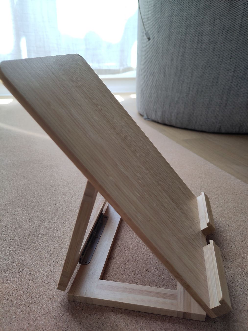 Ikea Staffa per monitor: Tablethalter Ikea aus Bambus – Usato da Jona venduto da 2Schnapp