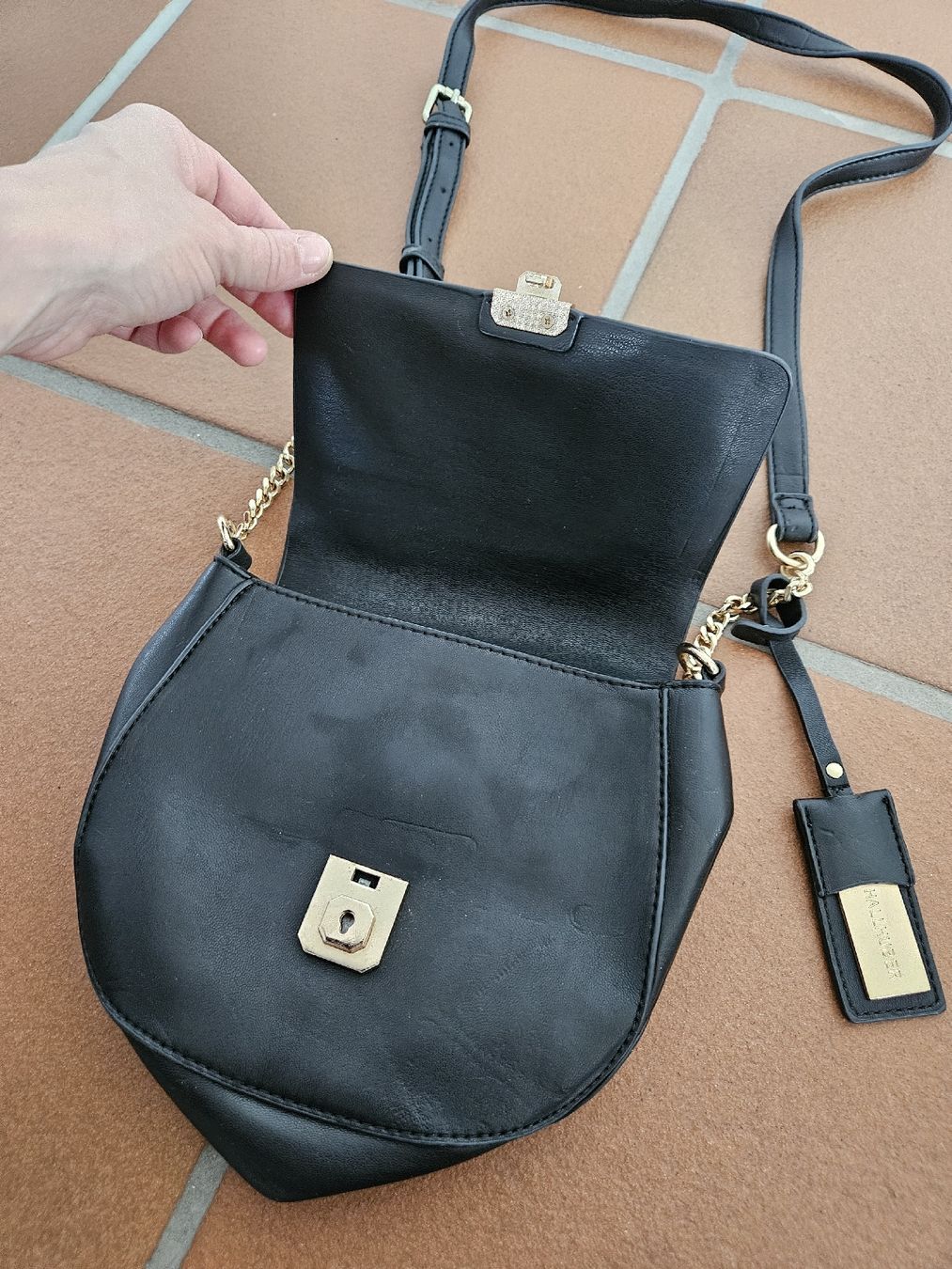 Hallhuber Borse da donna: Hallhuber Tasche schwarz – Usato da Eschenbach SG venduto da MarThu 2