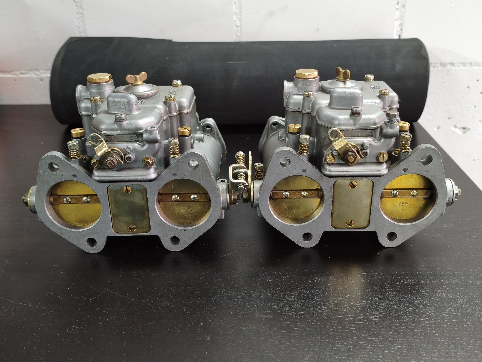 Tutti pezzi di ricambio auto: Weber 45 DCOE 9 Doppelvergaser – Usato da Dintikon venduto da Eru 1