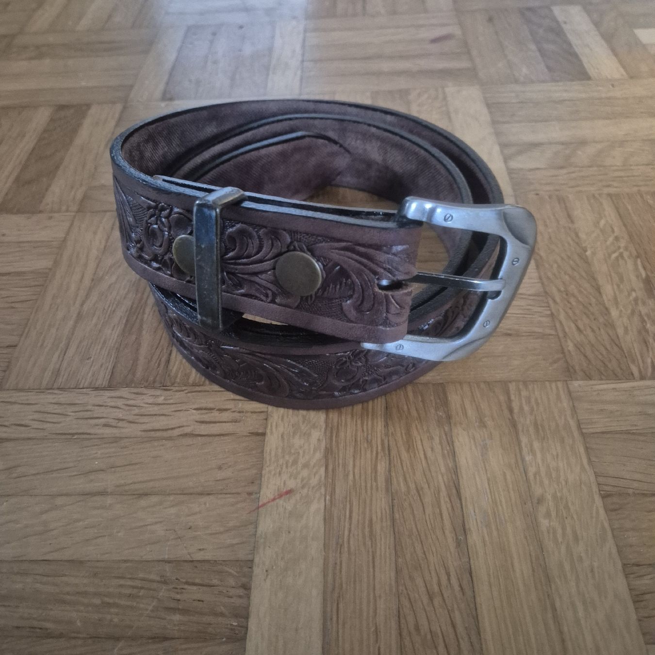 Gürtel: Ledergürtel 116.5cm – Gebraucht aus Luzern von nnamfuak