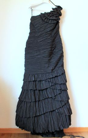 San Patrick * ABENDKLEID / Luxuskleid mit Schleppe 42 L Neu!