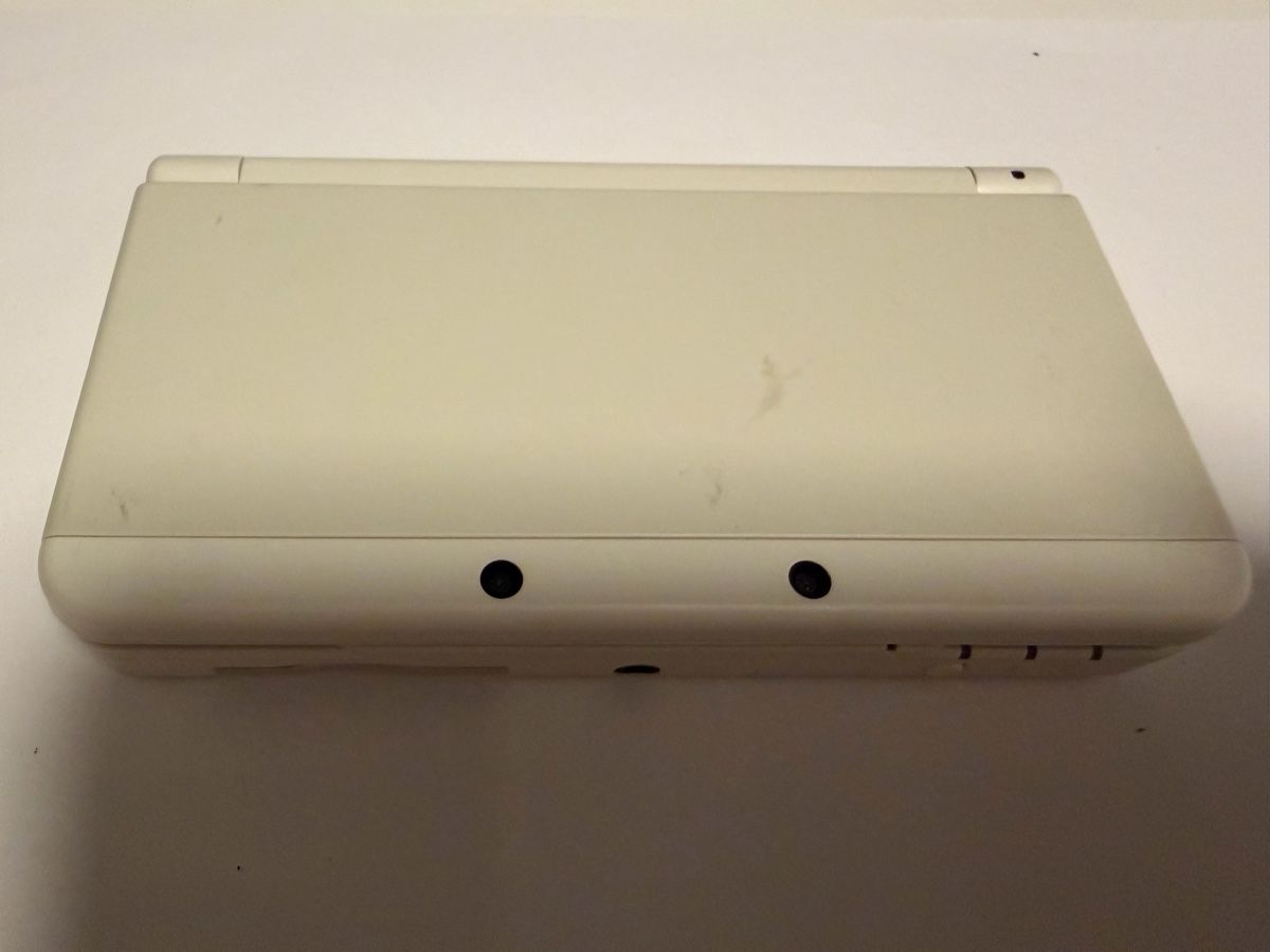 Nintendo Console: Nintendo 3DS weiss guter Zustand – Usato da Oftringen venduto da HaMi91 2