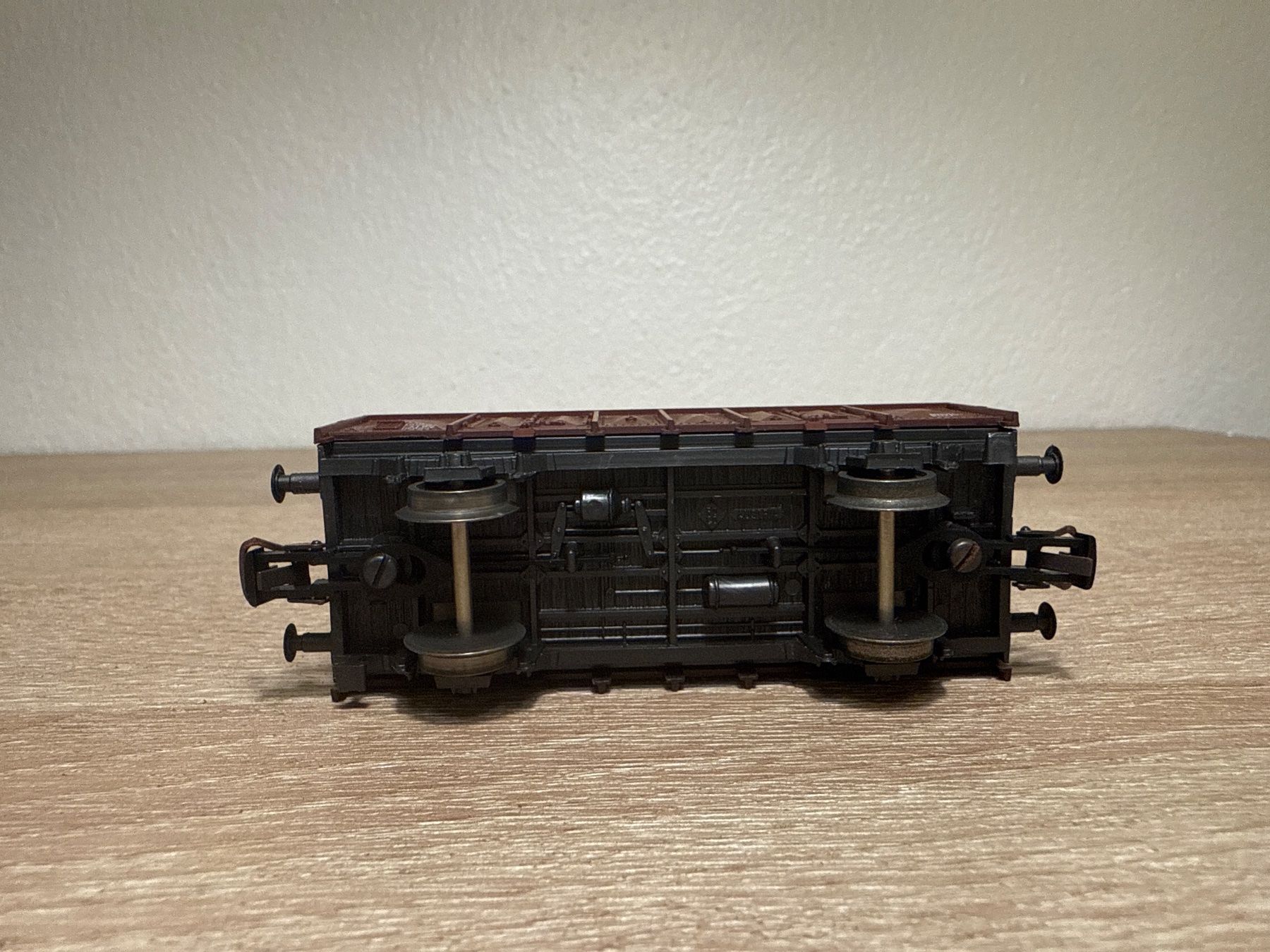 Roco Modellini di ferrovie: Roco Güterwagen SNCF H0 (85) – Usato da St-Aubin-Sauges venduto da tantome 4