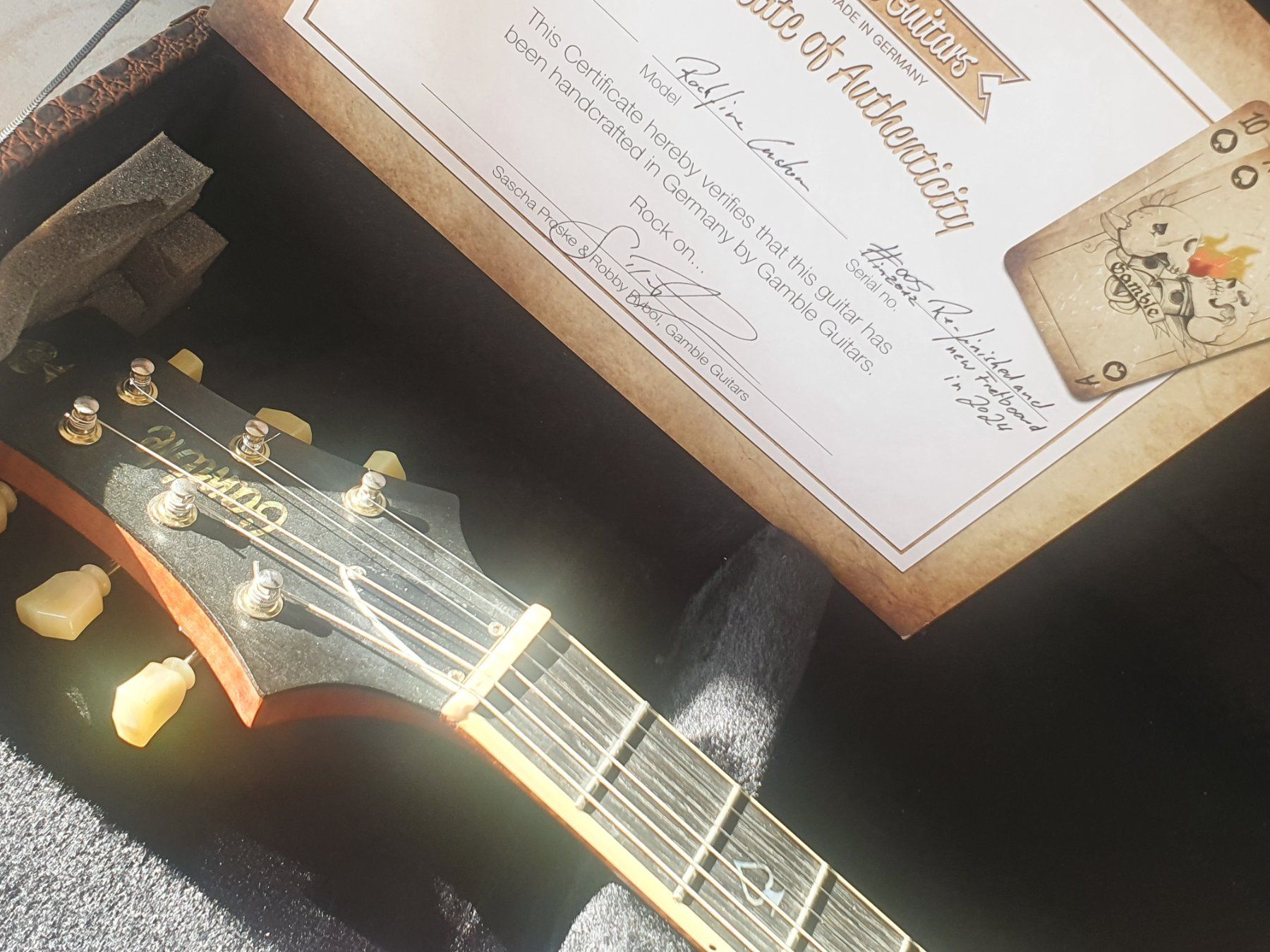 Strumenti musicali: Gamble Guitars Rockfire Custom aged, Fingerboard neu, top – Nuovo (secondo la descrizione) da Eglisau venduto da Flying-V 4