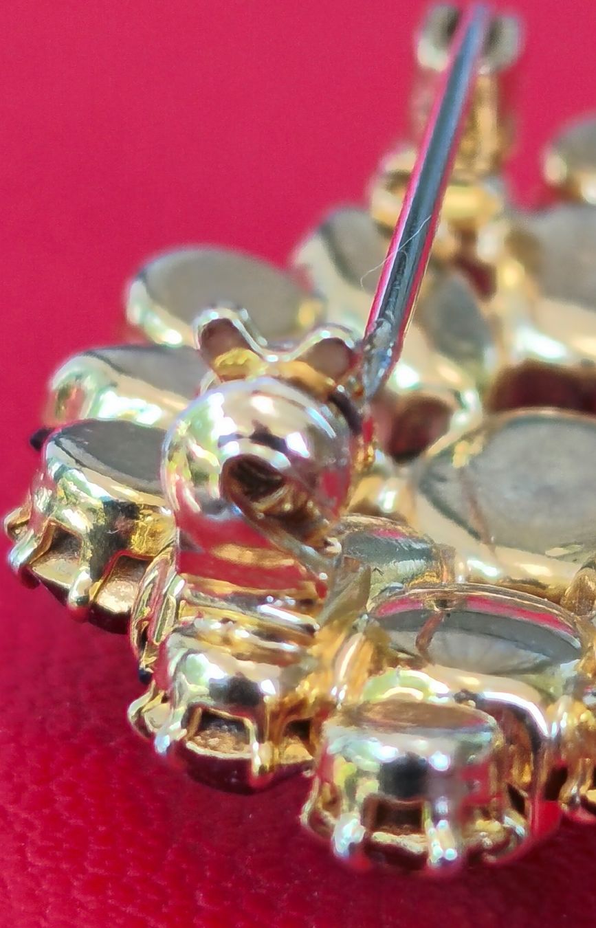 Broschen & Nadeln: Brosche mit Glassteinen Modeschmuck, fairer Versand – Gebraucht aus Zürich von Tanteemma369 7