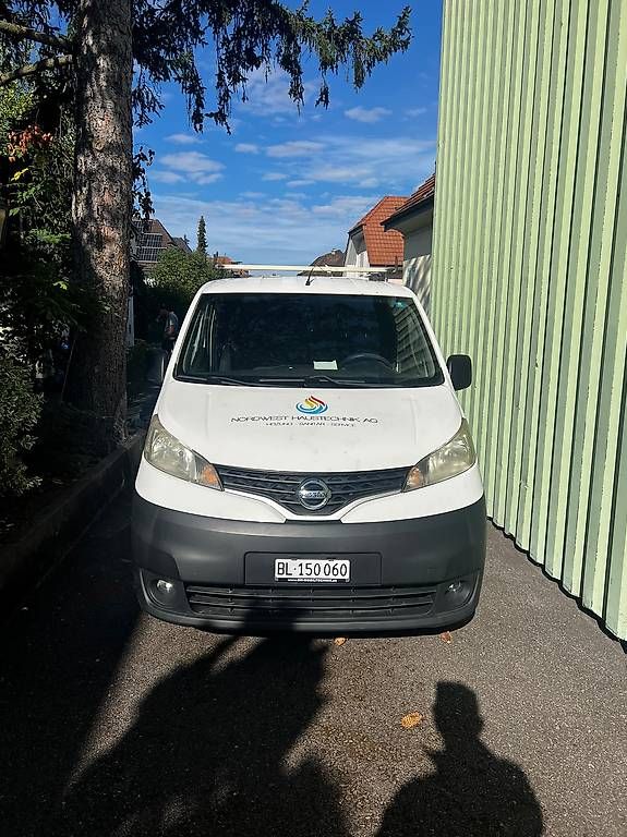 Veicoli commerciali: Nissan NV200 – Usato da Münchenstein venduto da leo_6vv5 1