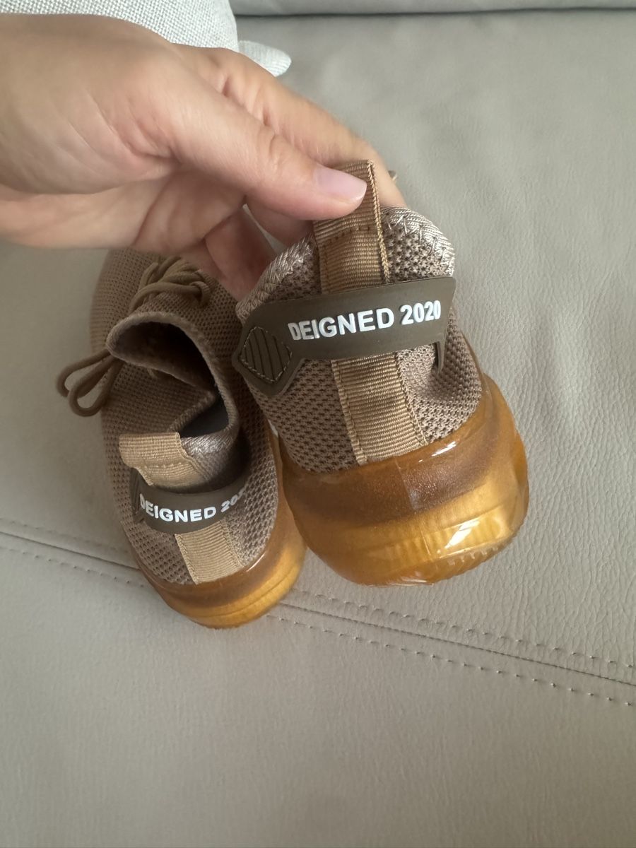 Scarpe da donna: Sommer Sneaker Grösse 39 Beige NEU – Nuovo e nell'imballaggio originale da Zürich venduto da LuxuryJewellery 5