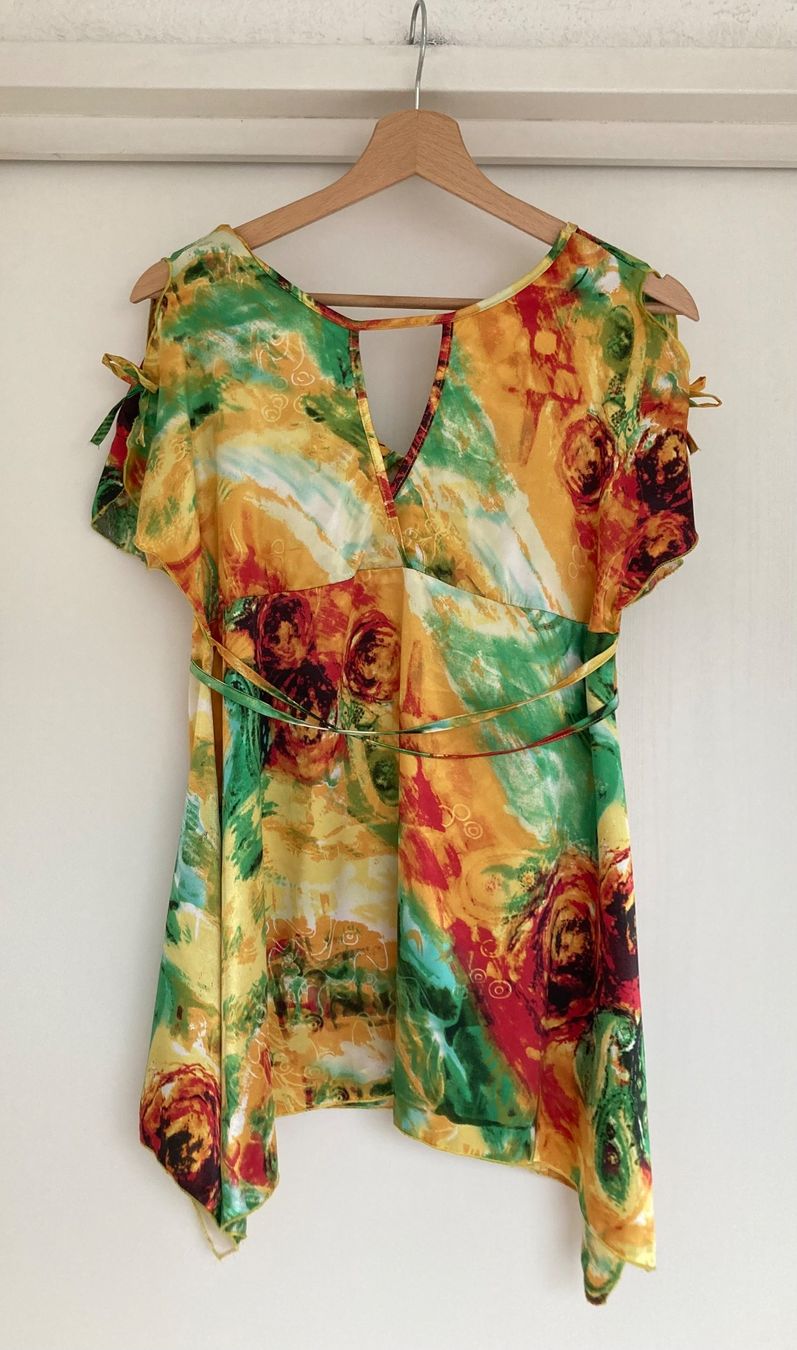 Camicette: Made In Italy Bluse mit Seide Gr.M – Usato da Unterägeri venduto da Jutka_04 2
