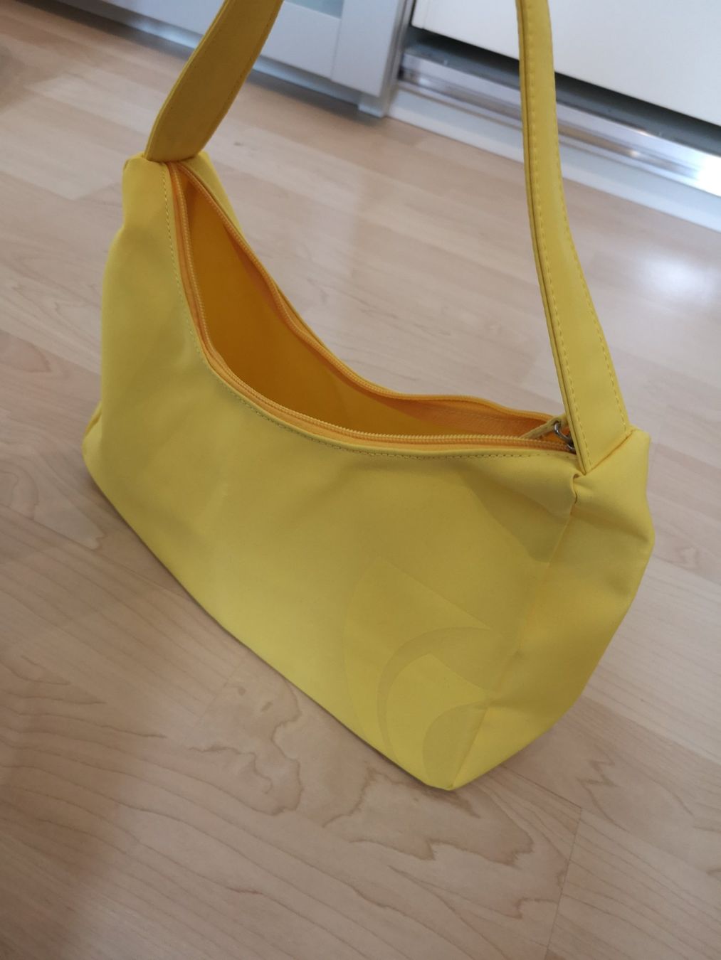 Borse da donna: Handtasche gelb – Usato da Büttikon AG venduto da PAM120319 5