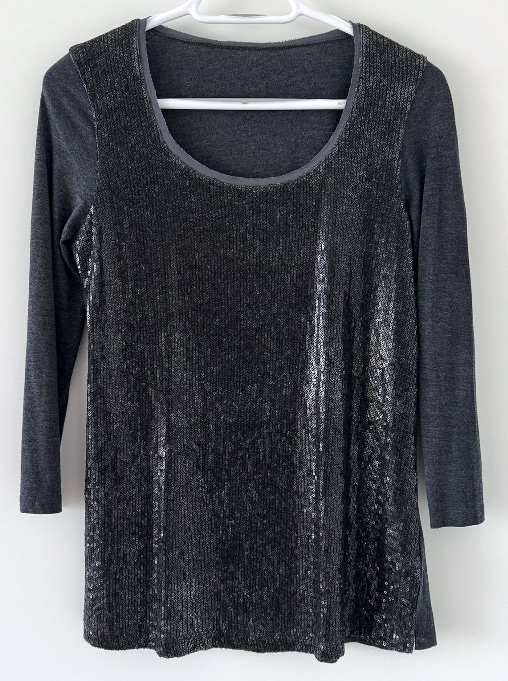 T-shirt: 2 Pailletten Shirts – Usato da Frick venduto da Tartaruga-6 3