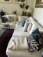 Gemütliche Sofa-Garnitur naturweiss